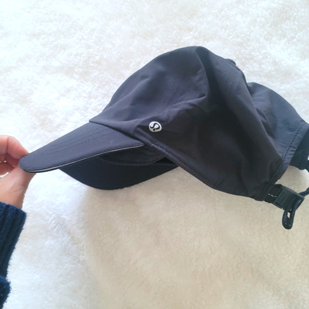 Lululemon running hat
